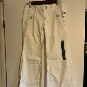 GAP Jeans Size 24/0 White Low Rise Fitted Wide Leg Stretch Jeans - NWT